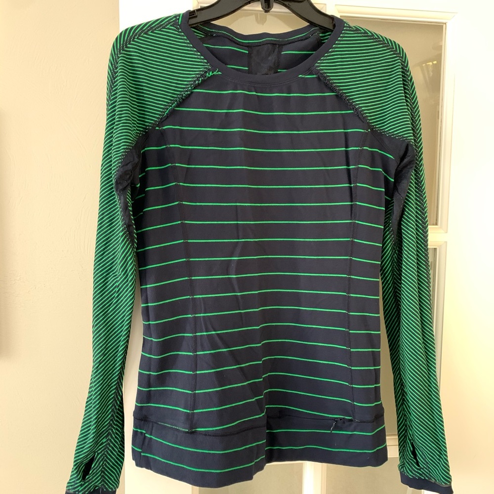 Ruffle and Lace Lululemon long sleeve
